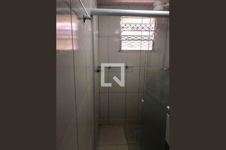 Casa à venda com 145m², 5 quartos e sem vagaBanheiro (casa 4)