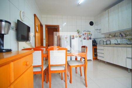 Casa à venda com 379m², 4 quartos e 1 vagaCozinha