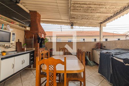 Casa à venda com 250m², 2 quartos e 2 vagasÁrea externa