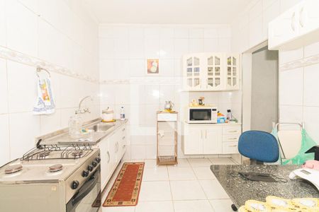 Casa à venda com 250m², 2 quartos e 2 vagasCozinha segundo andar