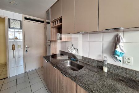 Apartamento à venda com 70m², 2 quartos e 1 vagaCozinha