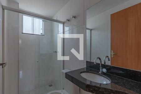 Apartamento à venda com 80m², 2 quartos e 1 vaga Apartamento à venda com 80m², 2 quartos e 1 vagaBanheiro Social