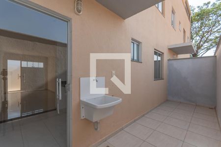 Apartamento à venda com 80m², 2 quartos e 1 vaga Apartamento à venda com 80m², 2 quartos e 1 vagaÁrea de Serviço