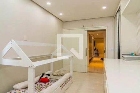 Apartamento à venda com 329m², 3 quartos e 3 vagasQuarto 2