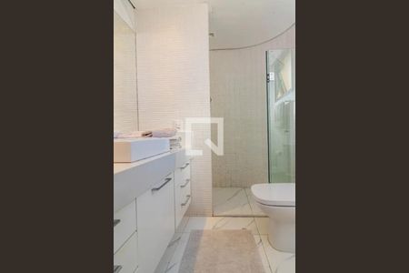 Apartamento à venda com 329m², 3 quartos e 3 vagasBanheiro - Quarto