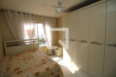 Quarto de apartamento à venda com 1 quarto, 70m² em Olaria, Rio de Janeiro