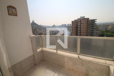 Apartamento à venda com 70m², 1 quarto e 2 vagasVaranda