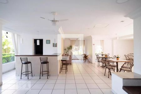 Apartamento à venda com 78m², 3 quartos e 2 vagas Apartamento à venda com 78m², 3 quartos e 2 vagasÁrea comum - Salão de festas