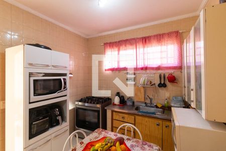 Casa à venda com 236m², 3 quartos e 4 vagas Casa à venda com 236m², 3 quartos e 4 vagasCozinha