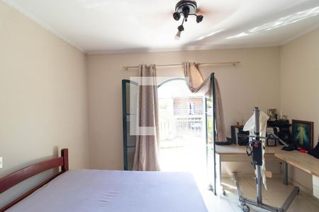 Casa à venda com 236m², 3 quartos e 4 vagas Casa à venda com 236m², 3 quartos e 4 vagasSuíte