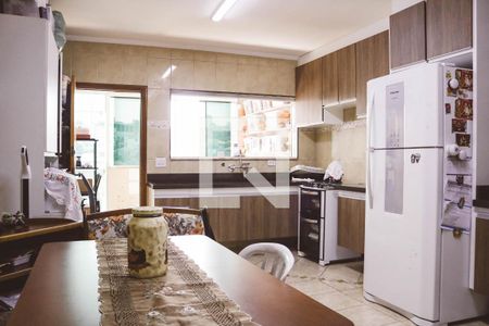 Casa à venda com 145m², 3 quartos e 3 vagas Casa à venda com 145m², 3 quartos e 3 vagasCozinha