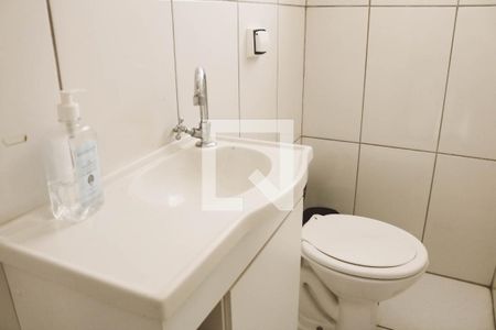 Casa à venda com 145m², 3 quartos e 3 vagas Casa à venda com 145m², 3 quartos e 3 vagasLavabo de serviço