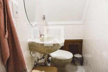 Casa à venda com 145m², 3 quartos e 3 vagas Casa à venda com 145m², 3 quartos e 3 vagasLavabo