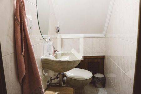 Casa à venda com 145m², 3 quartos e 3 vagas Casa à venda com 145m², 3 quartos e 3 vagasLavabo