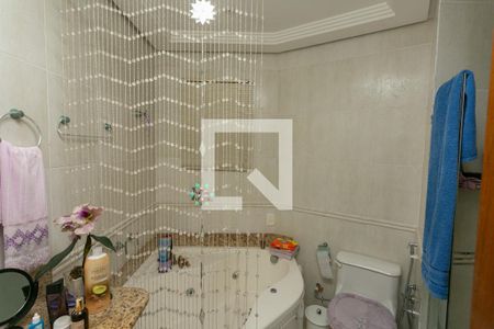 Casa à venda com 255m², 3 quartos e 3 vagas Casa à venda com 255m², 3 quartos e 3 vagasBanheiro Suite