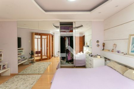 Casa à venda com 255m², 3 quartos e 3 vagas Casa à venda com 255m², 3 quartos e 3 vagasSuite