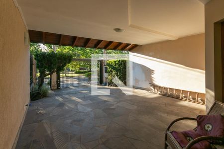 Casa à venda com 255m², 3 quartos e 3 vagas Casa à venda com 255m², 3 quartos e 3 vagasGaragem