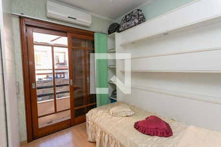 Casa à venda com 255m², 3 quartos e 3 vagas Casa à venda com 255m², 3 quartos e 3 vagasQuarto 1