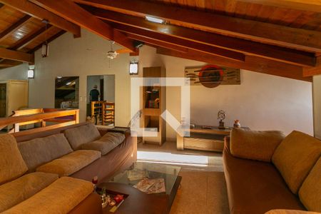 Casa à venda com 255m², 3 quartos e 3 vagas Casa à venda com 255m², 3 quartos e 3 vagas3° andar