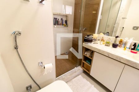 Apartamento à venda com 180m², 3 quartos e 2 vagasBanheiro da Suíte