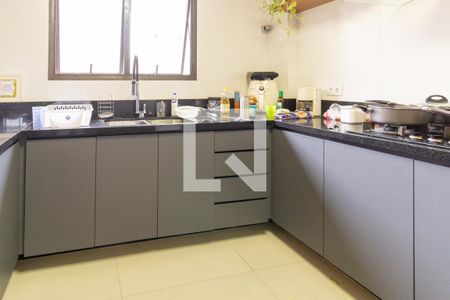 Apartamento à venda com 180m², 3 quartos e 2 vagasCozinha
