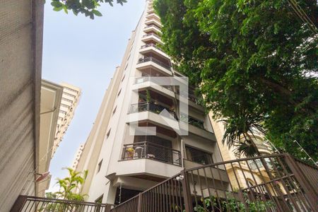 Apartamento à venda com 180m², 3 quartos e 2 vagasFachada