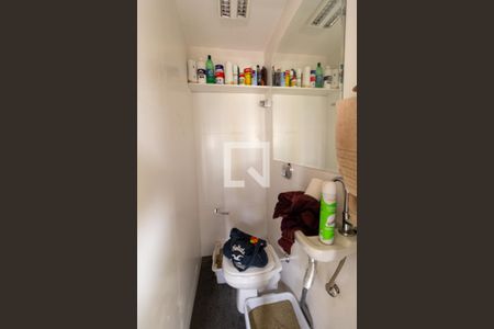 Apartamento à venda com 180m², 3 quartos e 2 vagasÁrea de Serviço - Banheiro