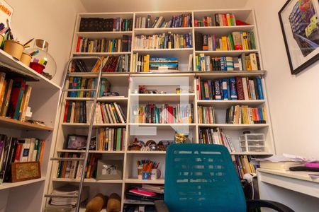 Apartamento à venda com 180m², 3 quartos e 2 vagasEscritório