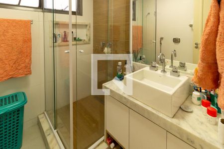 Apartamento à venda com 180m², 3 quartos e 2 vagasBanheiro do Corredor