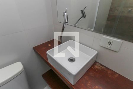 Casa à venda com 70m², 2 quartos e 1 vaga Casa à venda com 70m², 2 quartos e 1 vagaQuarto 2 Banheiro