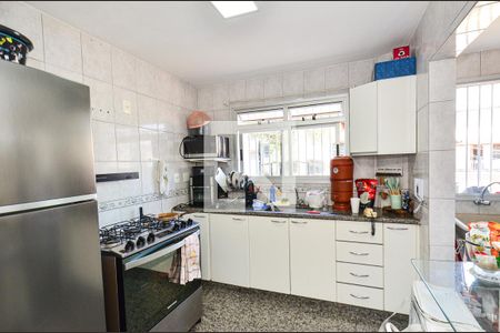 Apartamento para alugar com 242m², 3 quartos e 2 vagas Apartamento para alugar com 242m², 3 quartos e 2 vagasCozinha