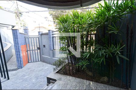 Apartamento para alugar com 242m², 3 quartos e 2 vagas Apartamento para alugar com 242m², 3 quartos e 2 vagasEntrada