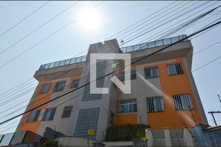 Apartamento para alugar com 242m², 3 quartos e 2 vagas Apartamento para alugar com 242m², 3 quartos e 2 vagasFachada