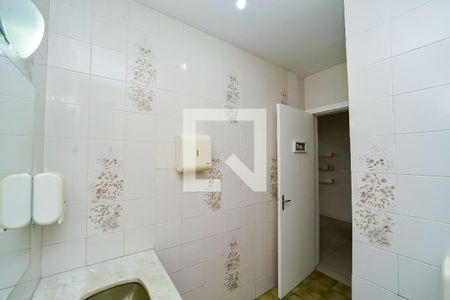 Casa à venda com 480m², 3 quartos e 5 vagas Casa à venda com 480m², 3 quartos e 5 vagasBanheiro 2