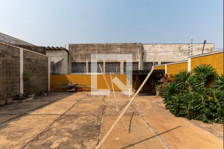 Casa à venda com 131m², 3 quartos e 3 vagas Casa à venda com 131m², 3 quartos e 3 vagasQuintal