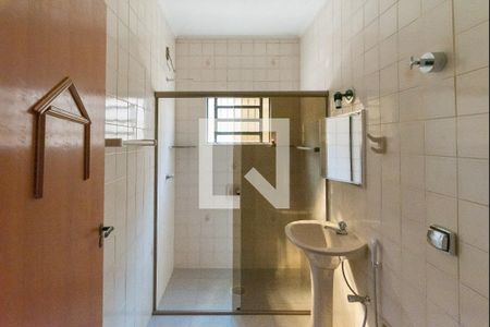 Casa à venda com 131m², 3 quartos e 3 vagas Casa à venda com 131m², 3 quartos e 3 vagasBanheiro