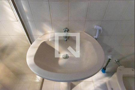 Casa à venda com 131m², 3 quartos e 3 vagas Casa à venda com 131m², 3 quartos e 3 vagasBanheiro