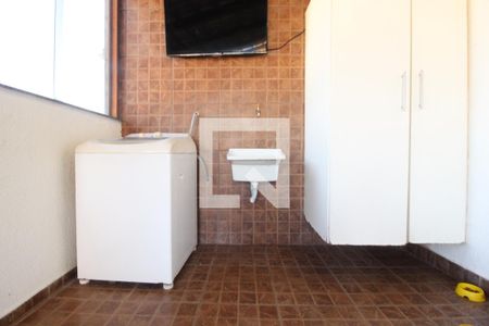 Apartamento à venda com 140m², 3 quartos e 1 vagaÁrea de serviço