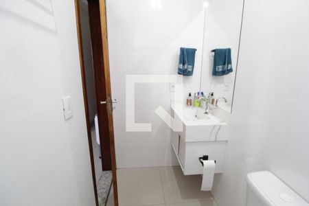 Banheiro Suíte de casa para alugar com 2 quartos, 120m² em Cidade Jardim, Uberlândia