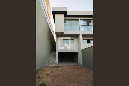 Casa à venda com 180m², 3 quartos e 3 vagasÁrea Externa