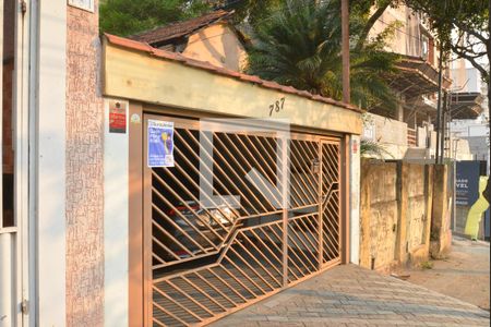 Casa à venda com 200m², 2 quartos e 3 vagasInstalação de Placa