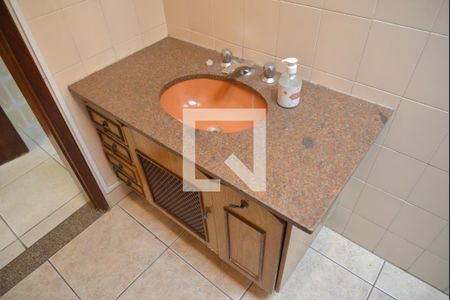 Casa à venda com 200m², 2 quartos e 3 vagasBanheiro Social