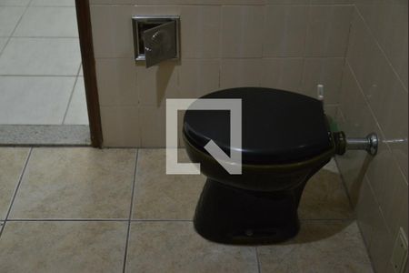 Casa à venda com 200m², 2 quartos e 3 vagasBanheiro da Suíte