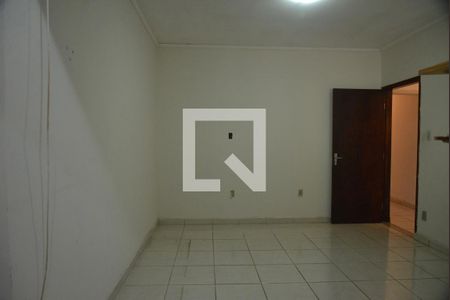 Casa à venda com 200m², 2 quartos e 3 vagasQuarto Suíte