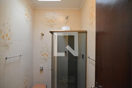 Casa à venda com 200m², 2 quartos e 3 vagasBanheiro Social