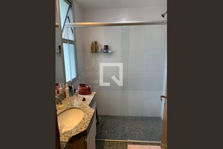 Apartamento à venda com 124m², 2 quartos e 2 vagas Apartamento à venda com 124m², 2 quartos e 2 vagasBanheiro 1