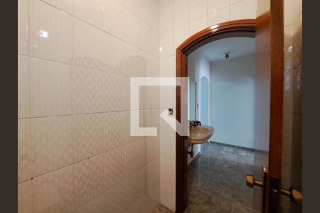 Casa à venda com 252m², 4 quartos e 6 vagas Casa à venda com 252m², 4 quartos e 6 vagasLavabo