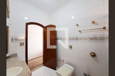 Casa à venda com 252m², 4 quartos e 6 vagas Casa à venda com 252m², 4 quartos e 6 vagasBanheiro da Suíte 3