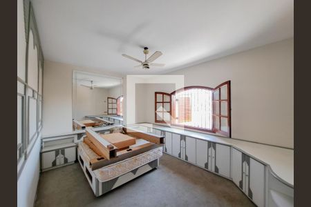 Casa à venda com 252m², 4 quartos e 6 vagas Casa à venda com 252m², 4 quartos e 6 vagasSuíte 1