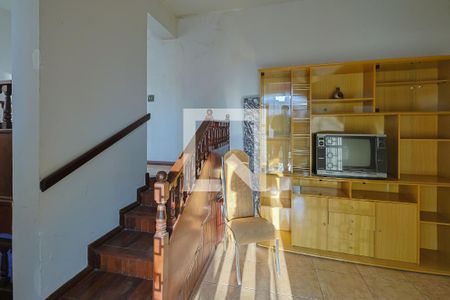 Casa à venda com 390m², 4 quartos e 2 vagas Casa à venda com 390m², 4 quartos e 2 vagasSala 2
